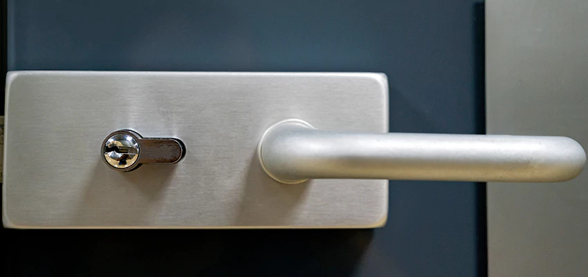 Change Patio Door Locks in El Granada, California